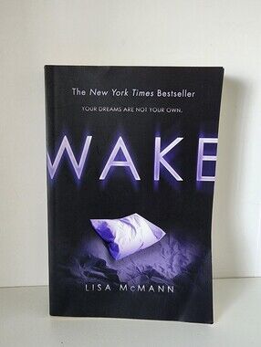 🖤 3/$20 Wake by Lisa McMann YA Fiction Paperback